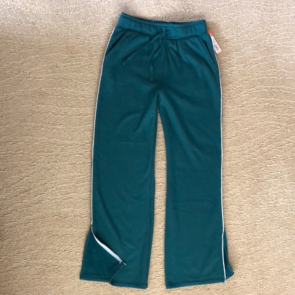 NWT Colsie Wide Leg Sweatpants